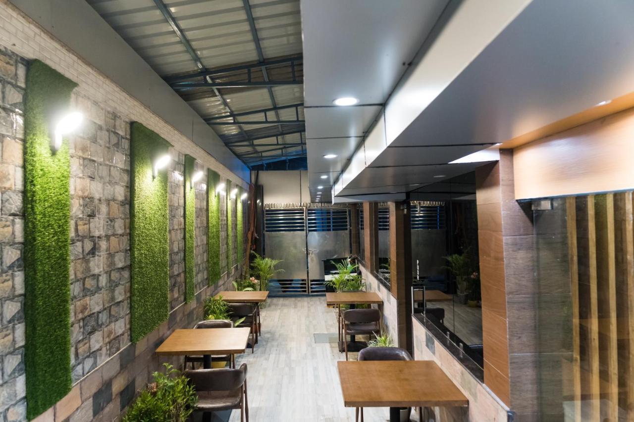 The Avenue Hotel Ballygunge Calcutta Exterior foto