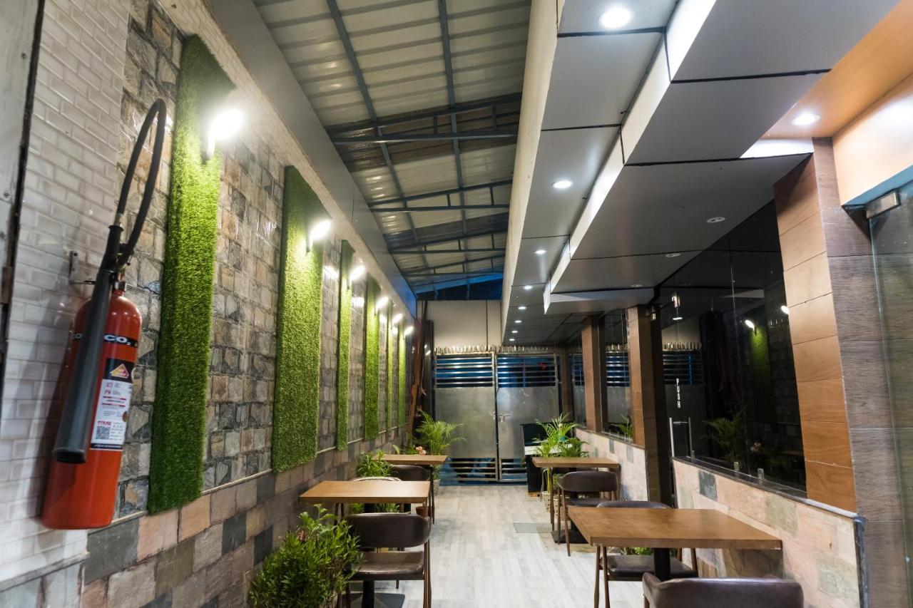 The Avenue Hotel Ballygunge Calcutta Exterior foto